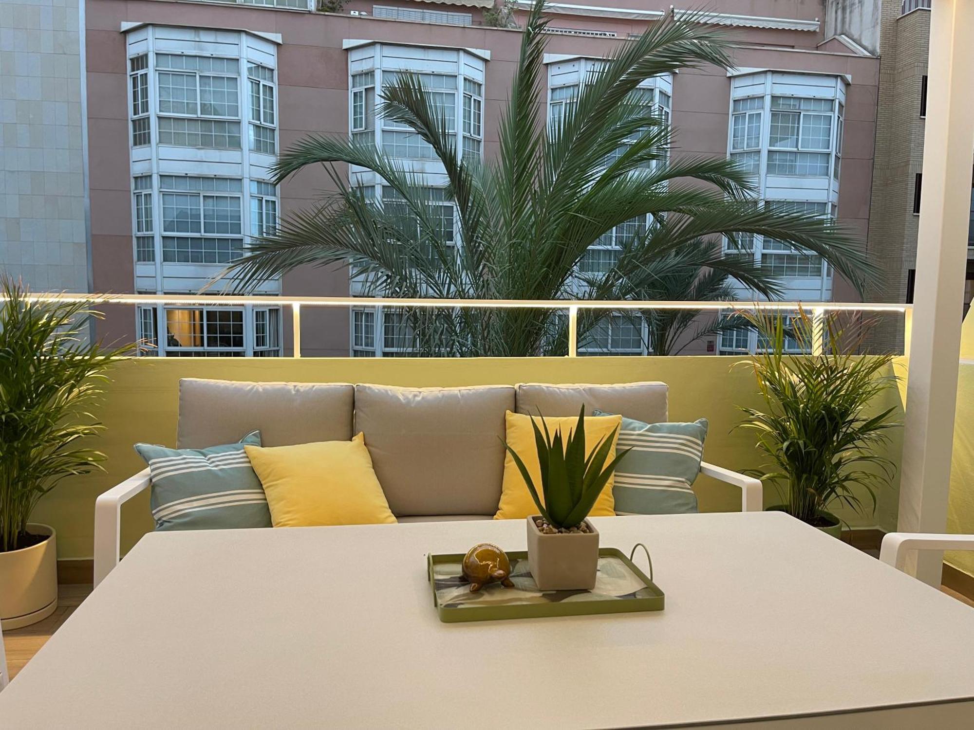 Gran Atico Con Terraza En El Centro De 阿利坎特 外观 照片