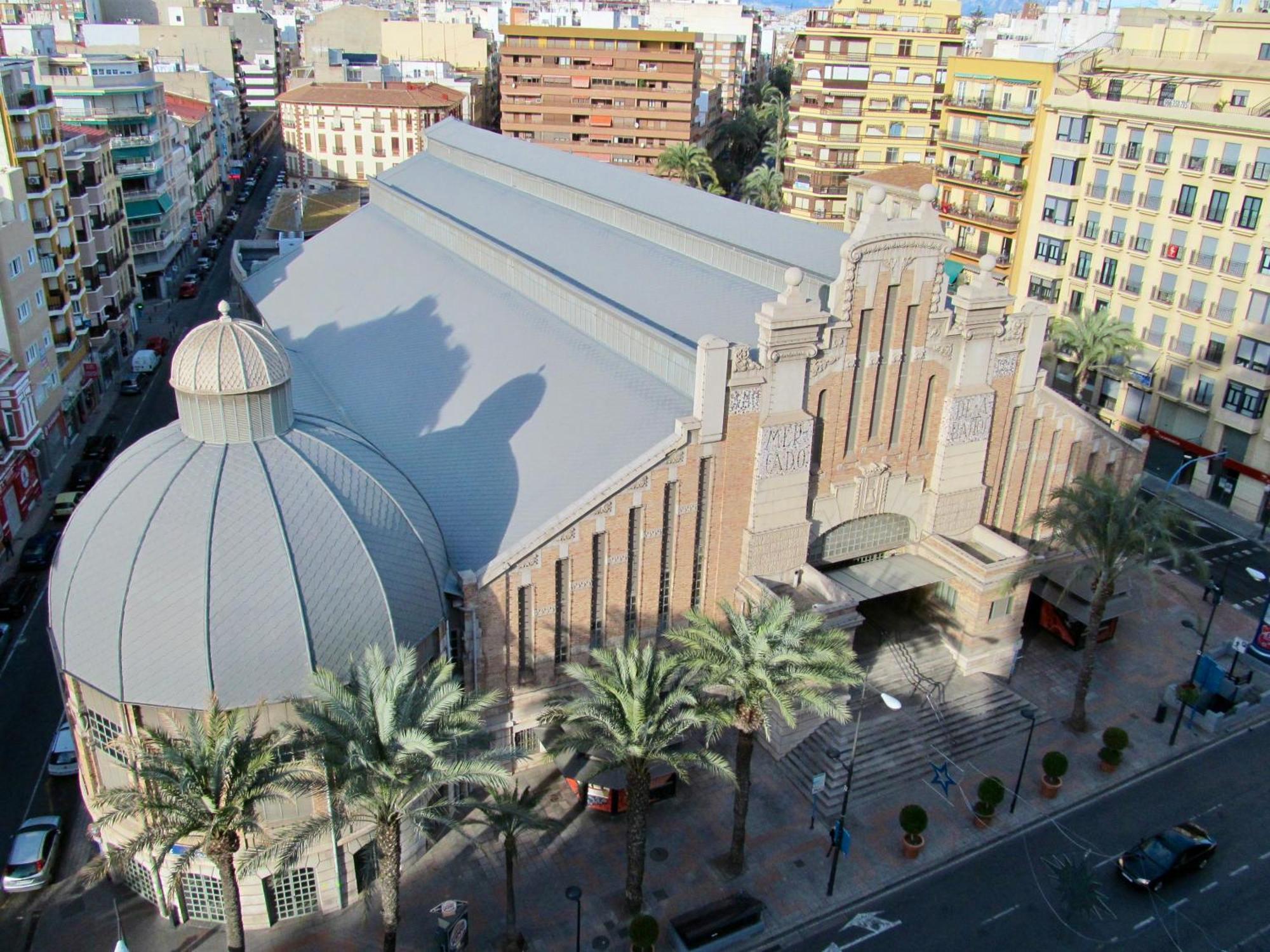 Gran Atico Con Terraza En El Centro De 阿利坎特 外观 照片
